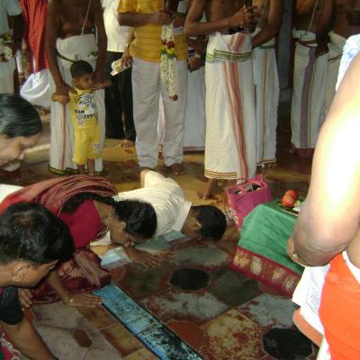 Prostrations To Swamigal After Sambhavanai
